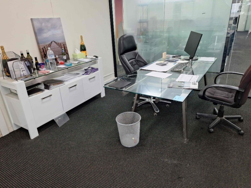 Managers' Office Furniture & Equipment