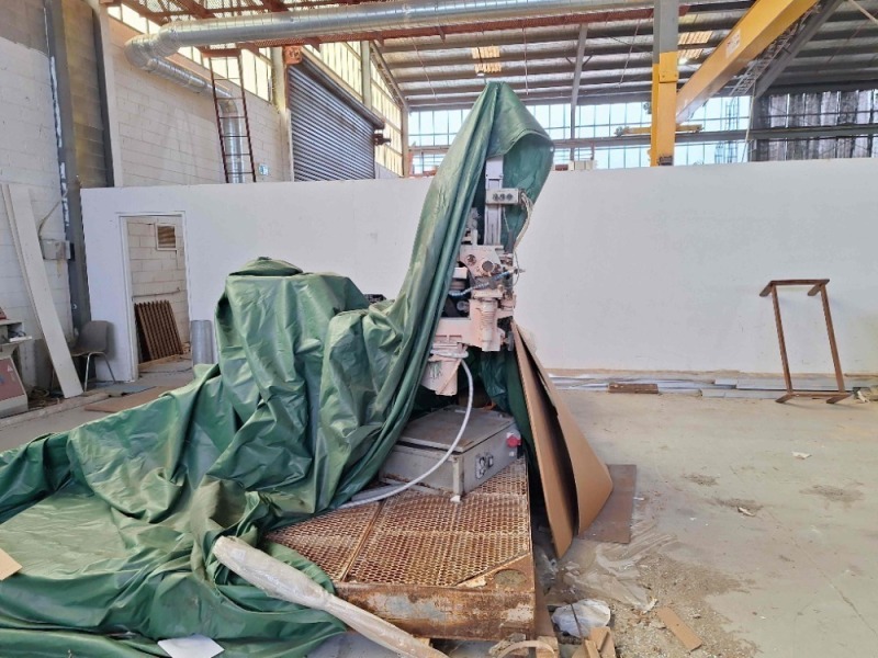 Glass Edging and Bevelling Machine