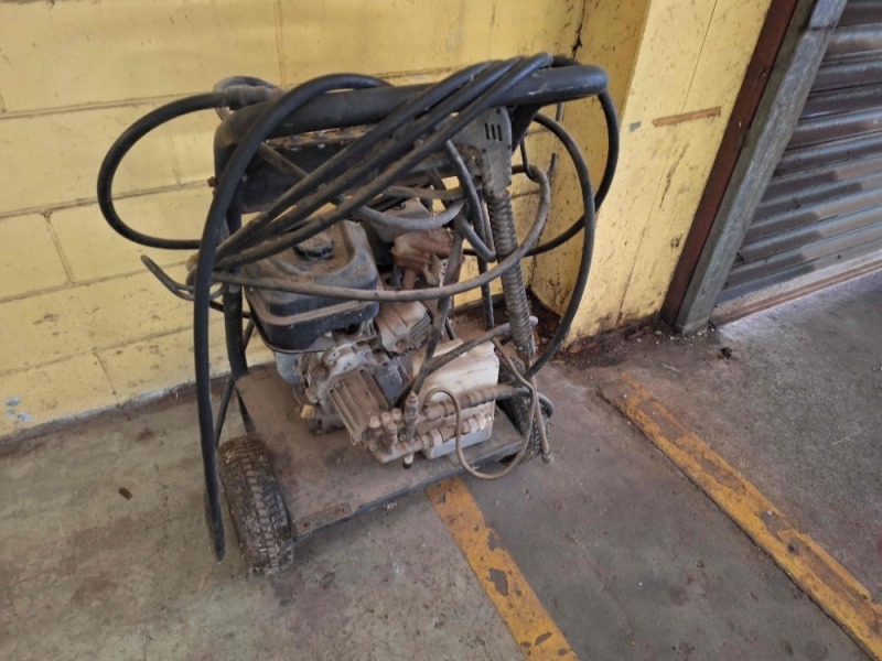 Pressure Washer