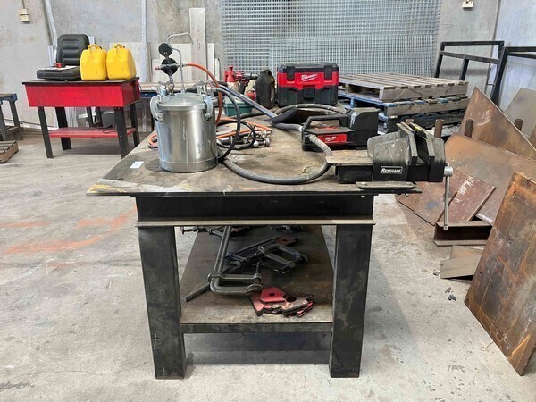 Work Bench