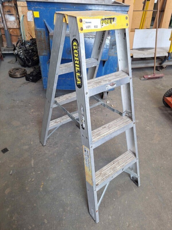 Step Ladder