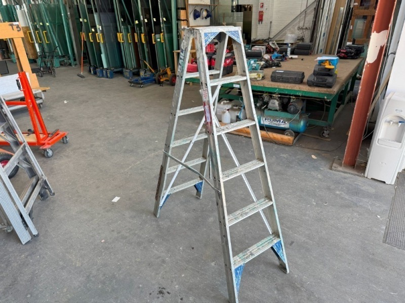 Step Ladder